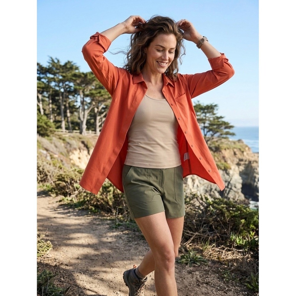 Athleta Outbound Top Spiced Coral Orange Button Down Hiking Shirt 530498 Medium